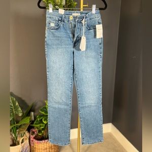 Good American jeans. Good legs straight.